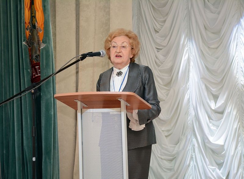 Марина Дмитриева поздравила представителей юридического сообщества региона с Дне