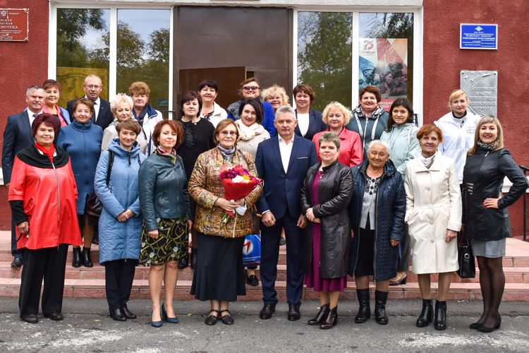 Пены курская область. Пены Курская область Беловский район. Глава Беловского района Курской. Администрация с пены Беловского района Курской области. Село пены Беловского района Курской области.