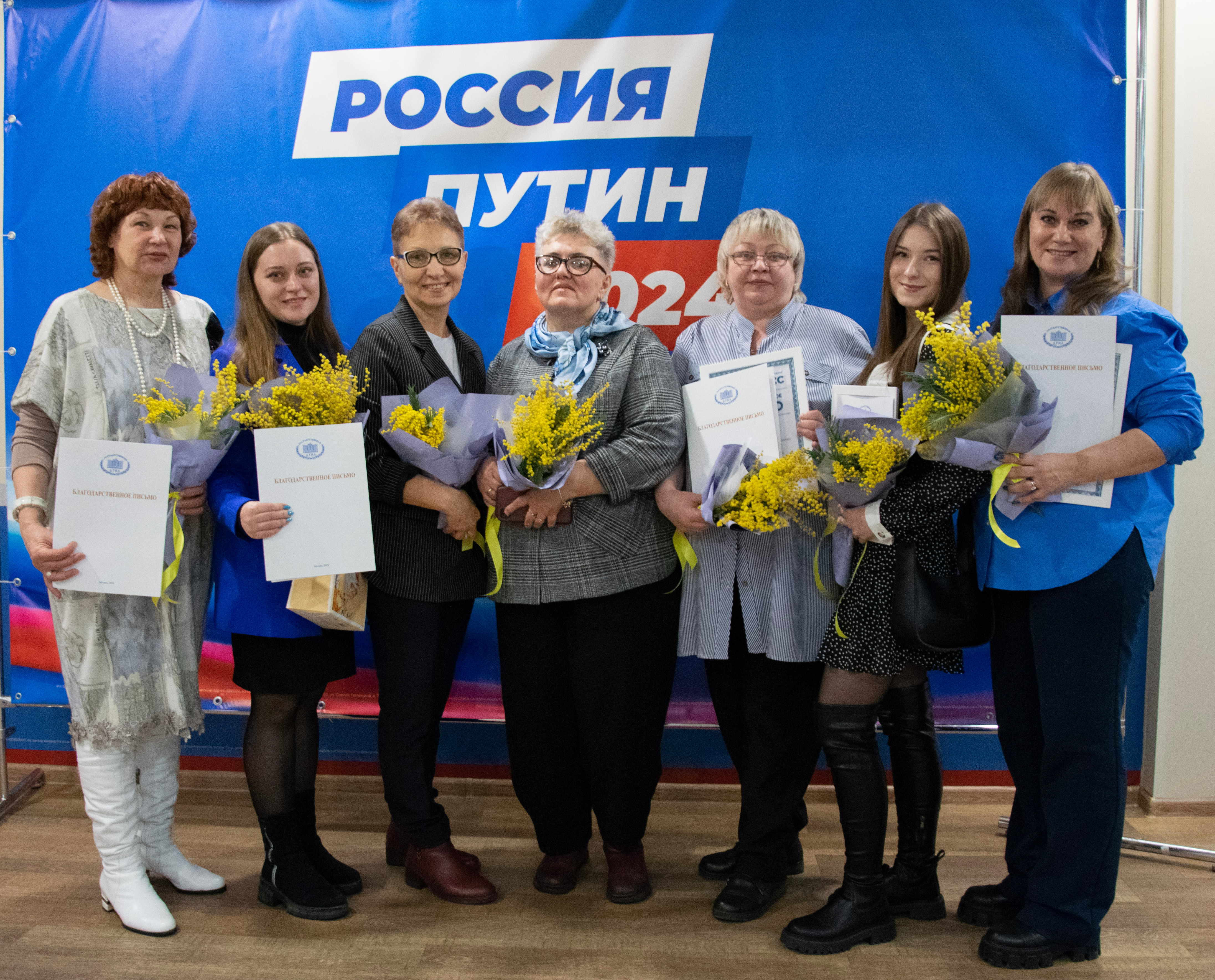 image_0 image_0