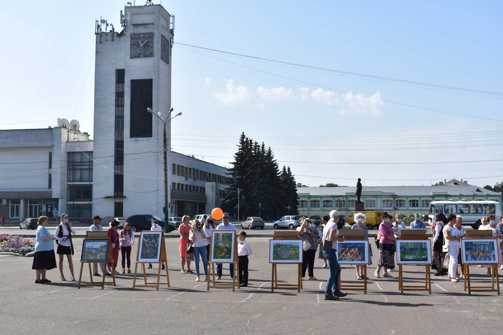 Выставка дипломных работ выпускников Детской художественной школы