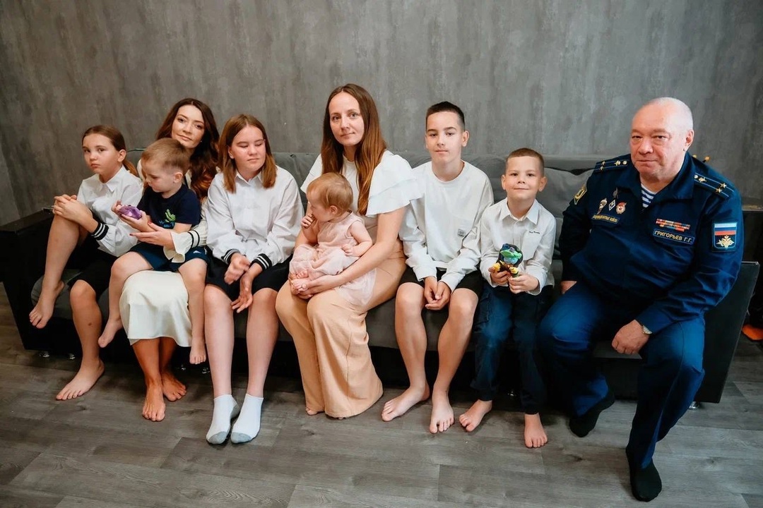image_0 image_0