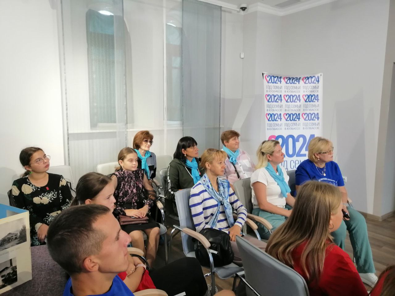 image_0 image_0