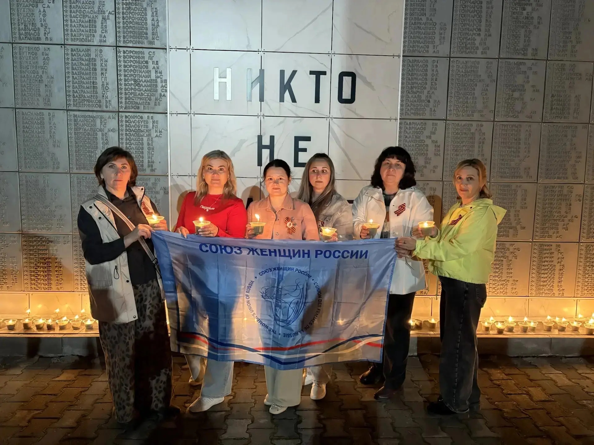 image_0