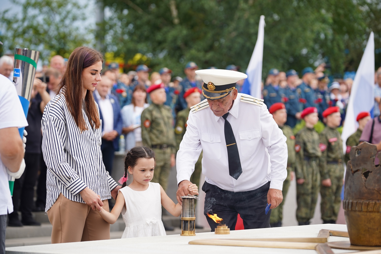 image_0