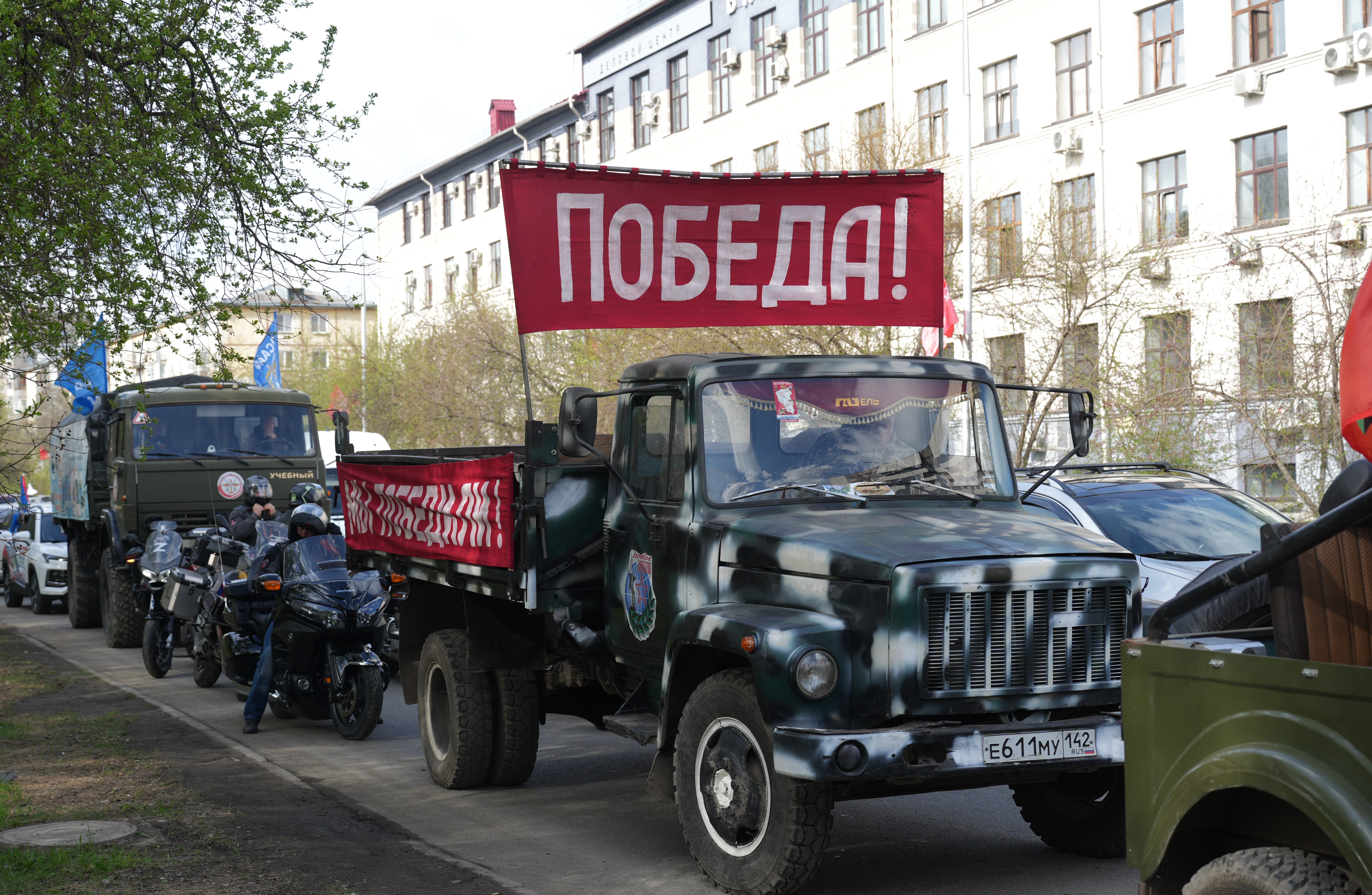image_0