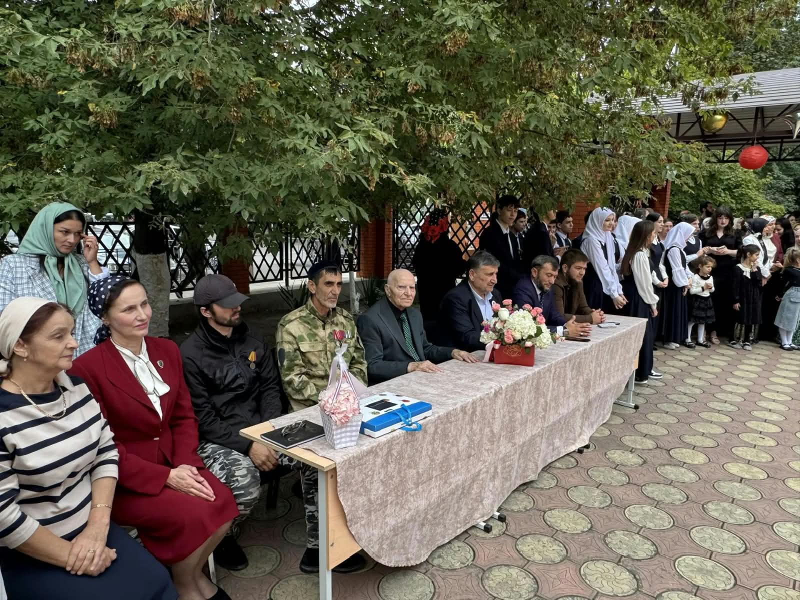 image_0