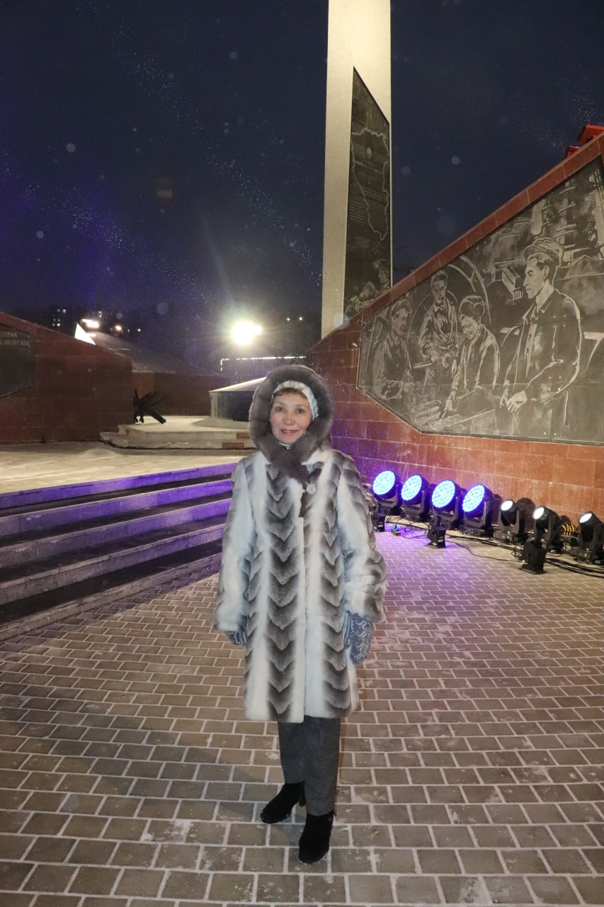 image_0 image_0