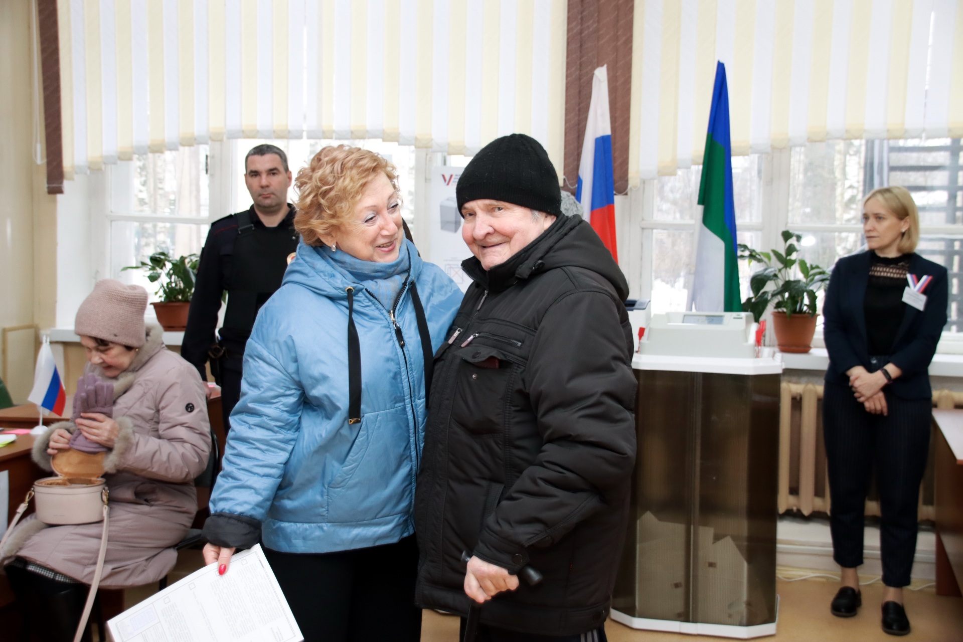 image_0 image_0