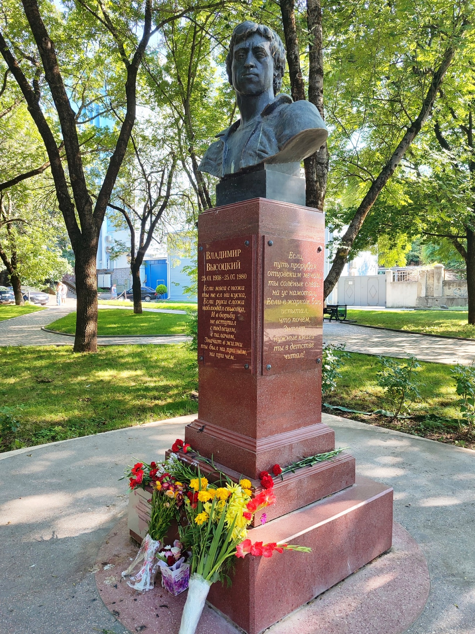 image_0 image_0
