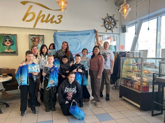 Иркутское РО Союза женщин России и фонд «Семья Прибайкалья» участвуют в акции «Добрый подарок»