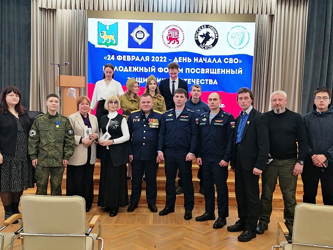 "Чтоб стать мужчиной, мало им родиться"