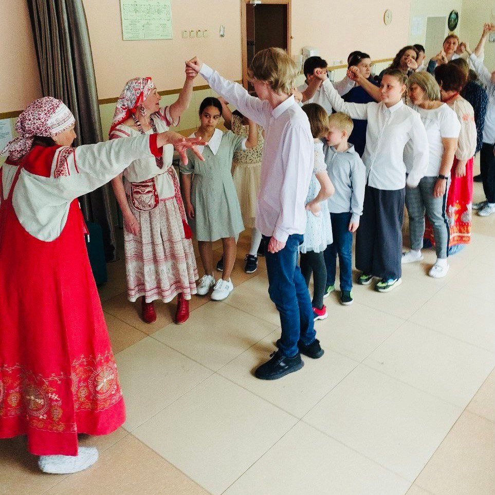 Хороводы и русские игры ко Дню славянской письменности и культуры