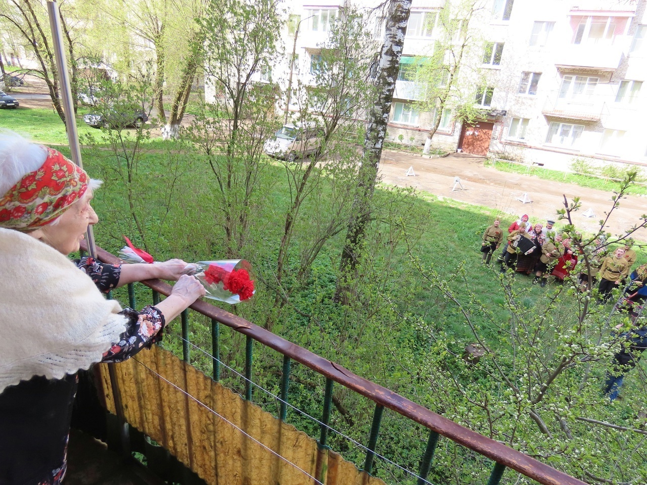 image_0 image_0