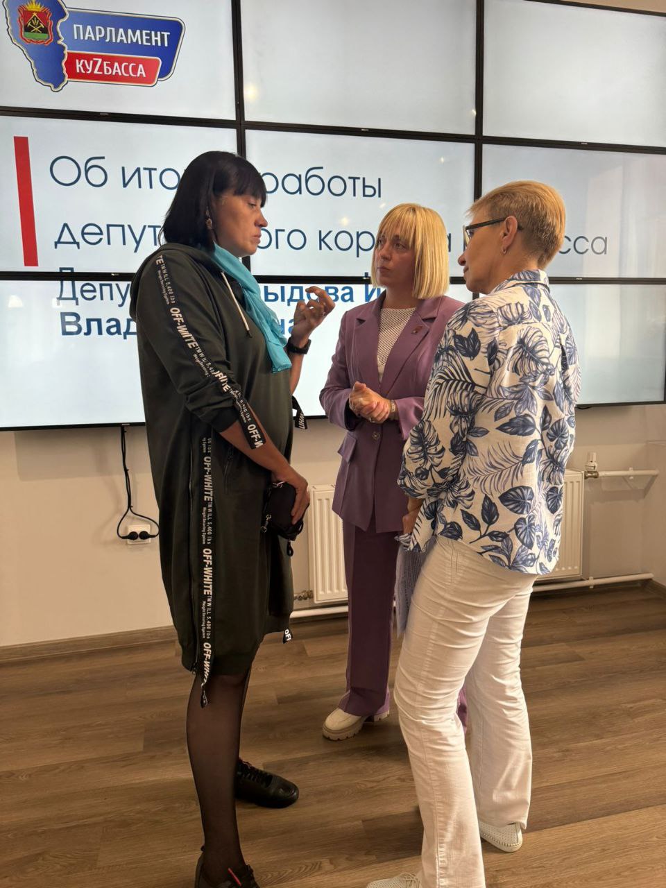 image_0 image_0