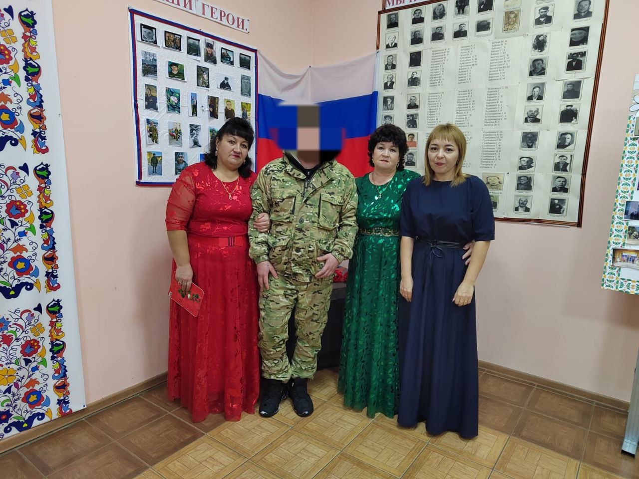 image_0 image_0