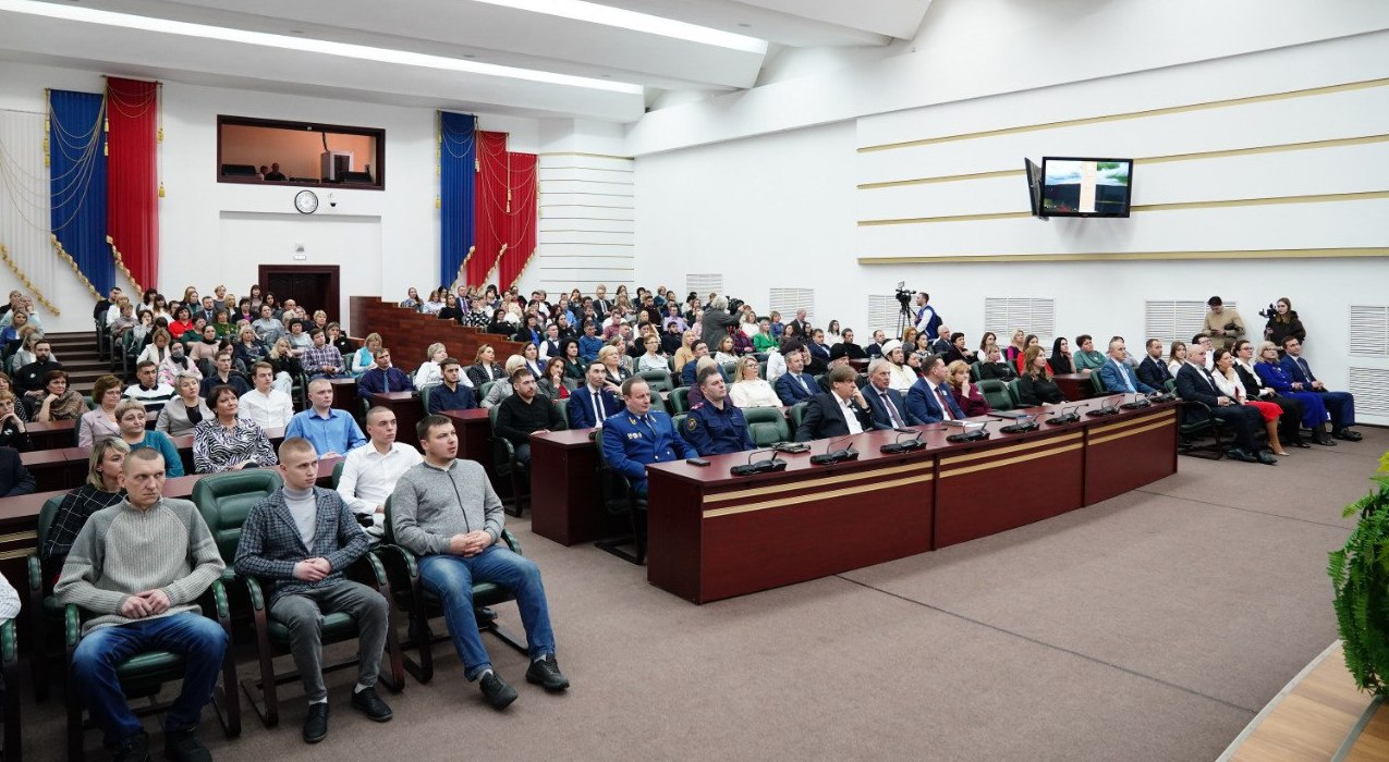 image_0 image_0