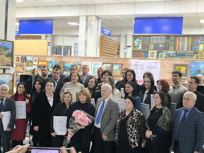 Председатель Союза женщин Дагестана посетила открытие выставки «Моя страна - Россия»