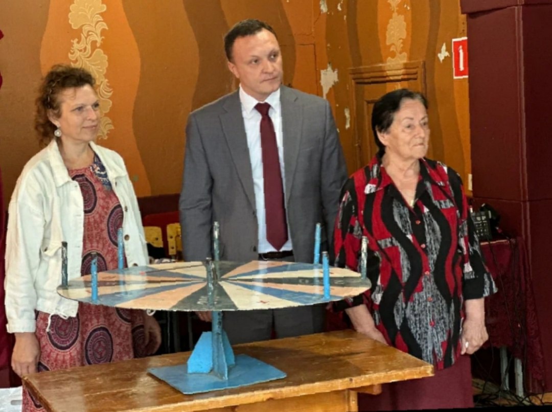 image_0