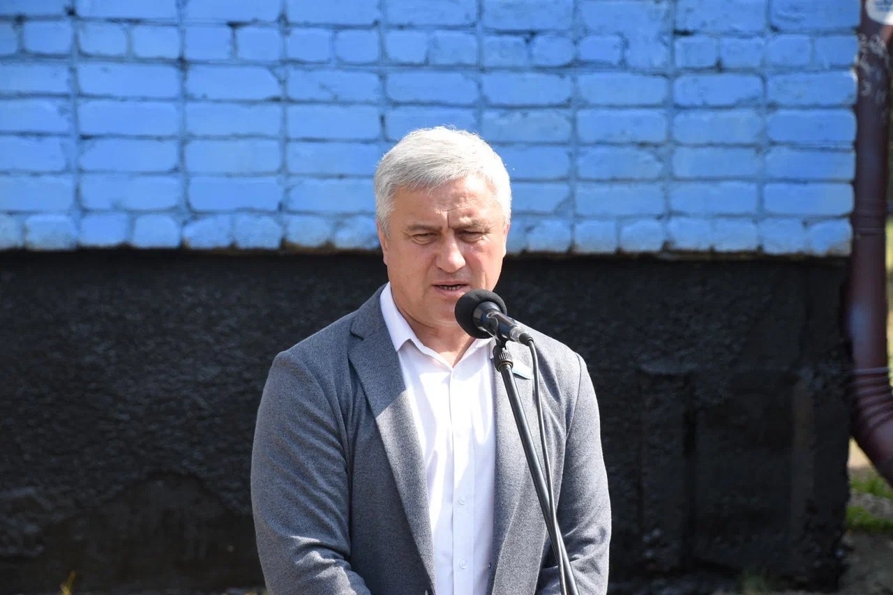 image_0
