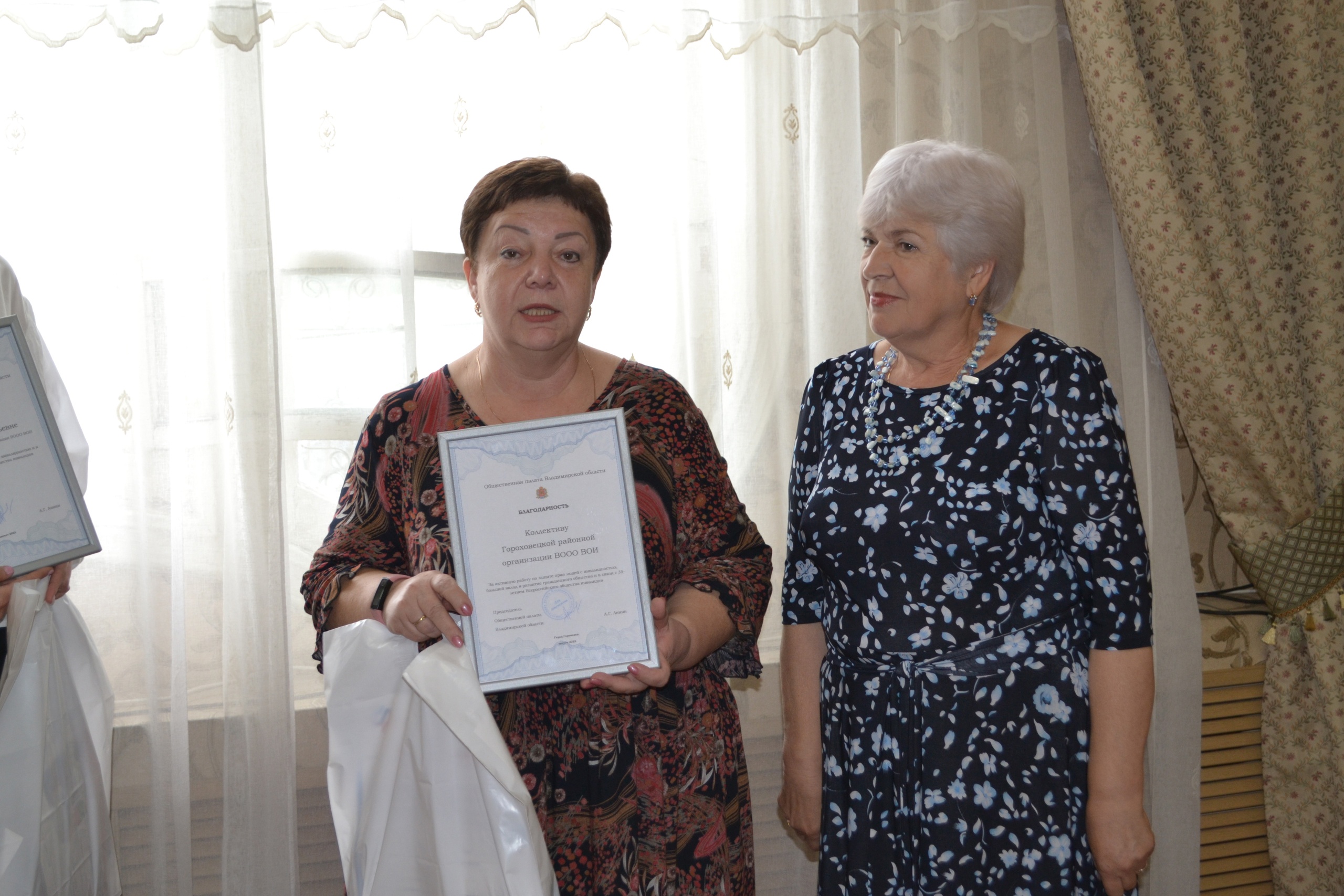 image_0 image_0