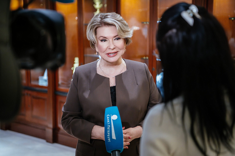 Союзницы Санкт-Петербурга организовали круглый стол в честь 20-летия Дома национальностей