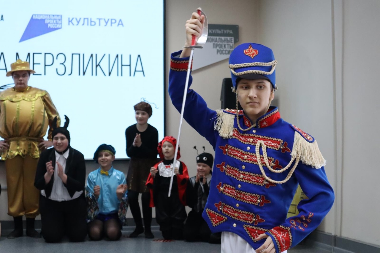 image_0 image_0