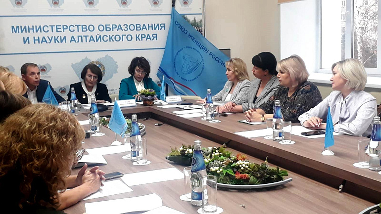 «Место наставничеству и верности традициям есть в любом деле»