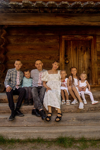 Сила рода и народа: фестиваль семейных реликвий подвел итоги 2024 года