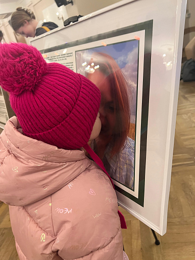 Выставка "Они приближают Победу!" - благодарность женщинам-волонтерам за поддержку наших бойцов