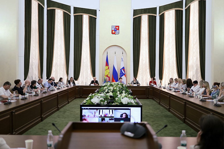 «Путь к успешном бизнесу: опыт и перспективы международного сотрудничества»