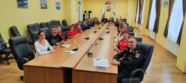 Омск - Севастополь: мост дружбы