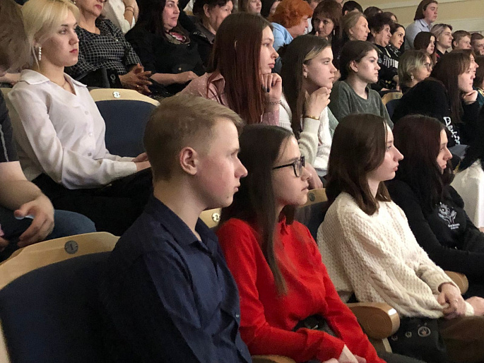 Воспитание через театральное искусство