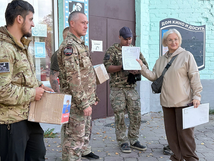 Женсовет Прилузья передали бойцам гумпомощь, собранную на "Гризодубовских чтениях"