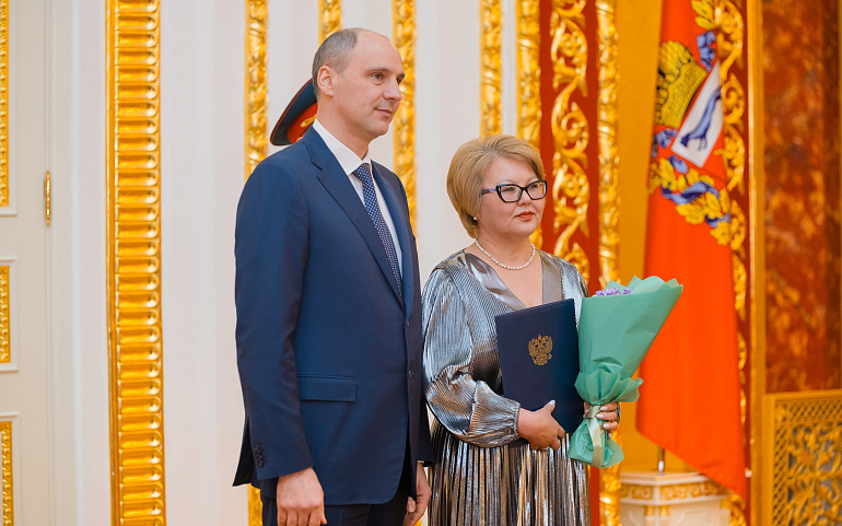 Высокая награда председателю районного женсовета Оренбуржья