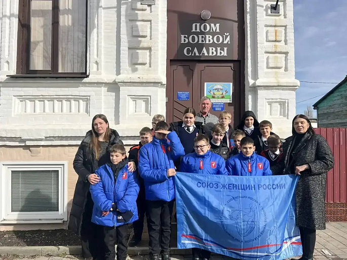 Лабинский женсовет организовал для школьников  экскурсию в Музей Казачьей Славы