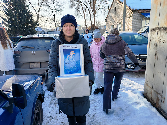 Из Хакасии с любовью! Женсоветы республики подготовили подарки защитникам Отечества