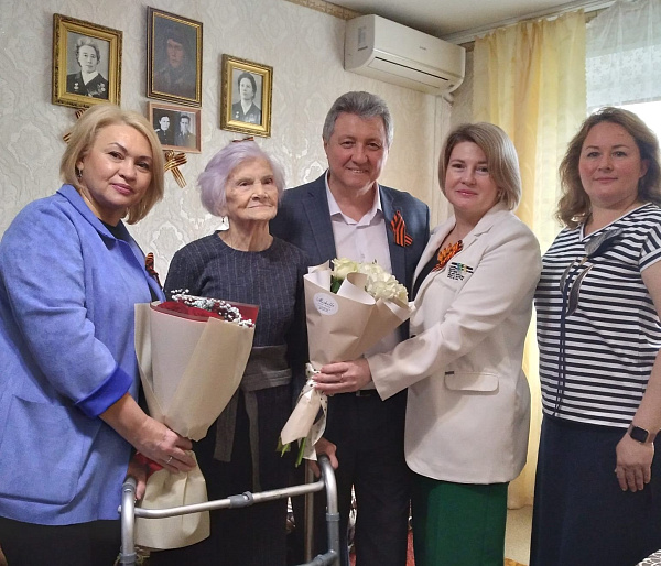 Поздравления ветеранов с Днем Победы - традиция и священный долг