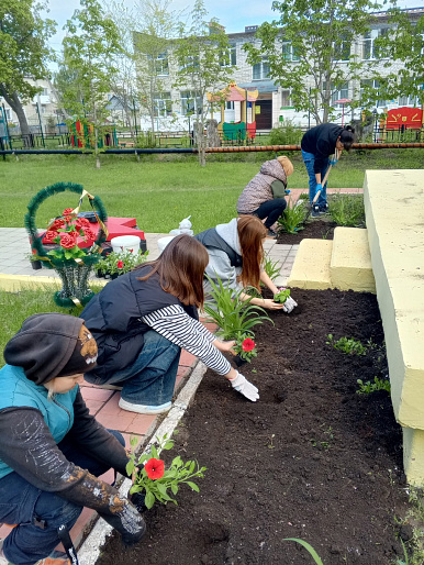 Женсовет Ставропольского района дружно и продуктивно отметил Праздник весны и труда