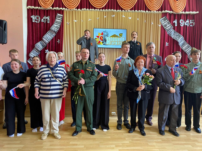 В Брянском филиале РЭУ им. Г.В. Плеханова прошел реквием-концерт к 9 Мая