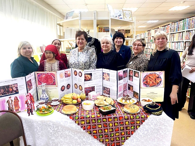 В Иркутске прошел фестиваль «Национальные кухни народов России»