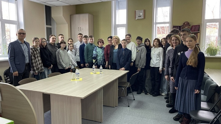 Связь поколений: от архивной памяти к современному подвигу!