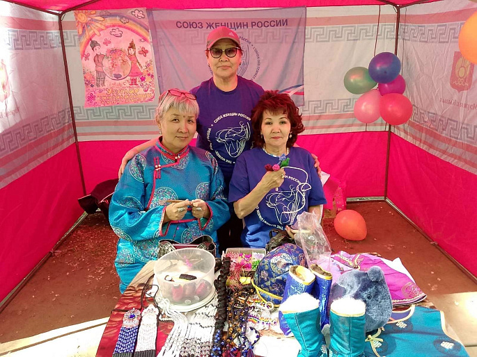 Наши подруги получили награды на Форуме матерей Кызылского кожууна