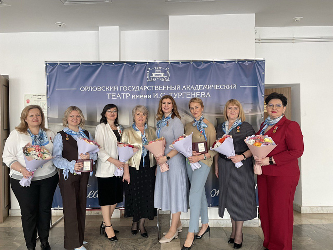 Союзницы награждены медалями «За заслуги в развитии добровольчества (волонтерства) в Орловской области»