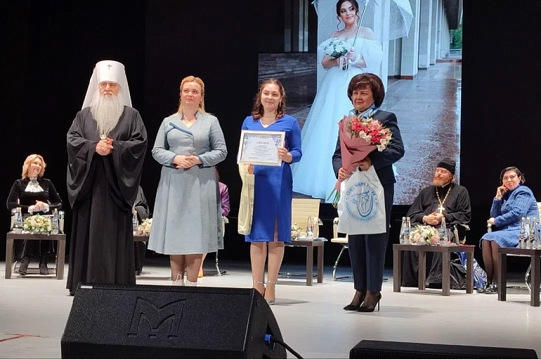 Ульяновские женсоветы выбрали победительницу в одной из номинаций фотоконкурса "Симбирская невеста"