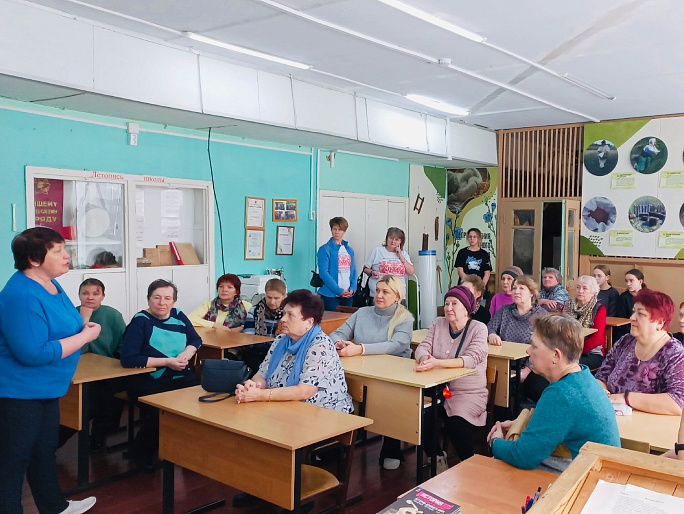 Сегежанки организовали патриотическое мероприятие «Живи, Россия!»