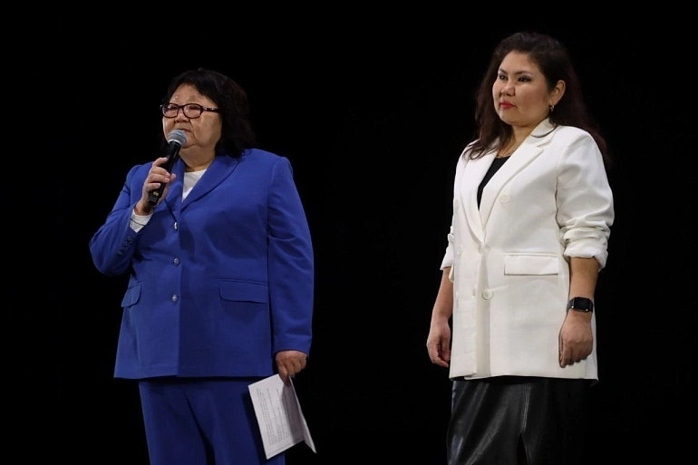 Калмыцкие союзницы открыли Год защитника Отечества показом фильма "В наших сердцах"