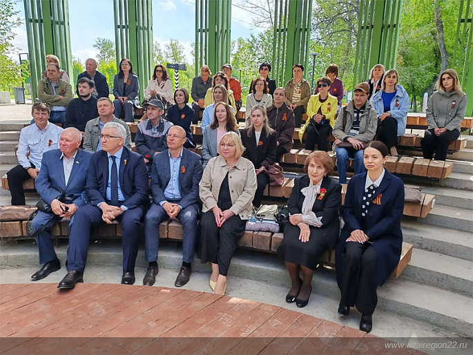 Память тружениц тыла почтили в Барнауле