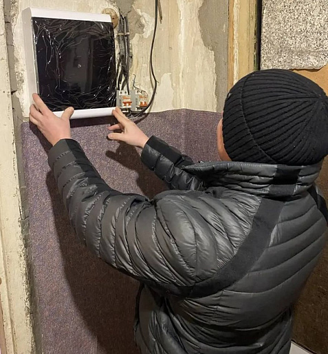 Свет в доме - свет в жизни. История помощи семье из Омского района