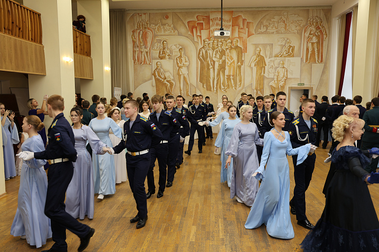 Гагаринский бал завершил Космические дни в Рязани