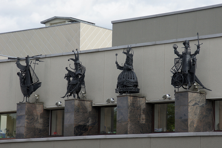 Зачем театру нужен педагог, а школе-театр?